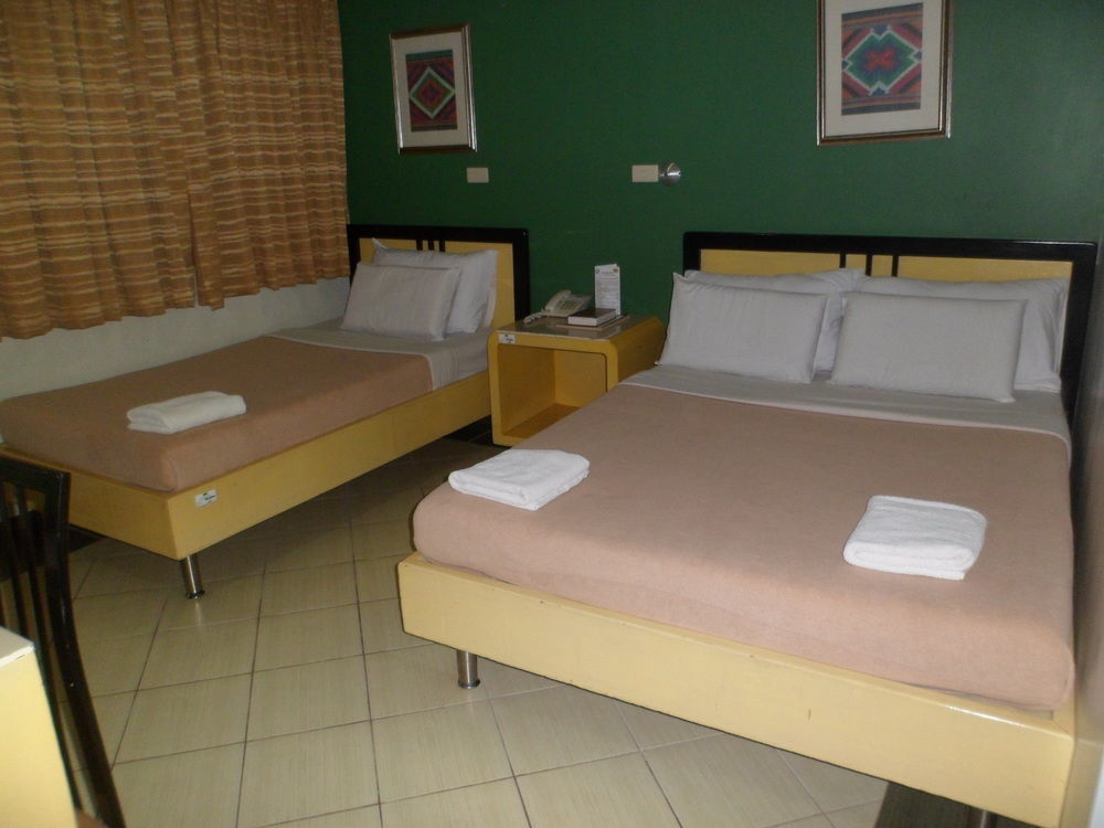 Riverside Inn Babuy Экстерьер фото