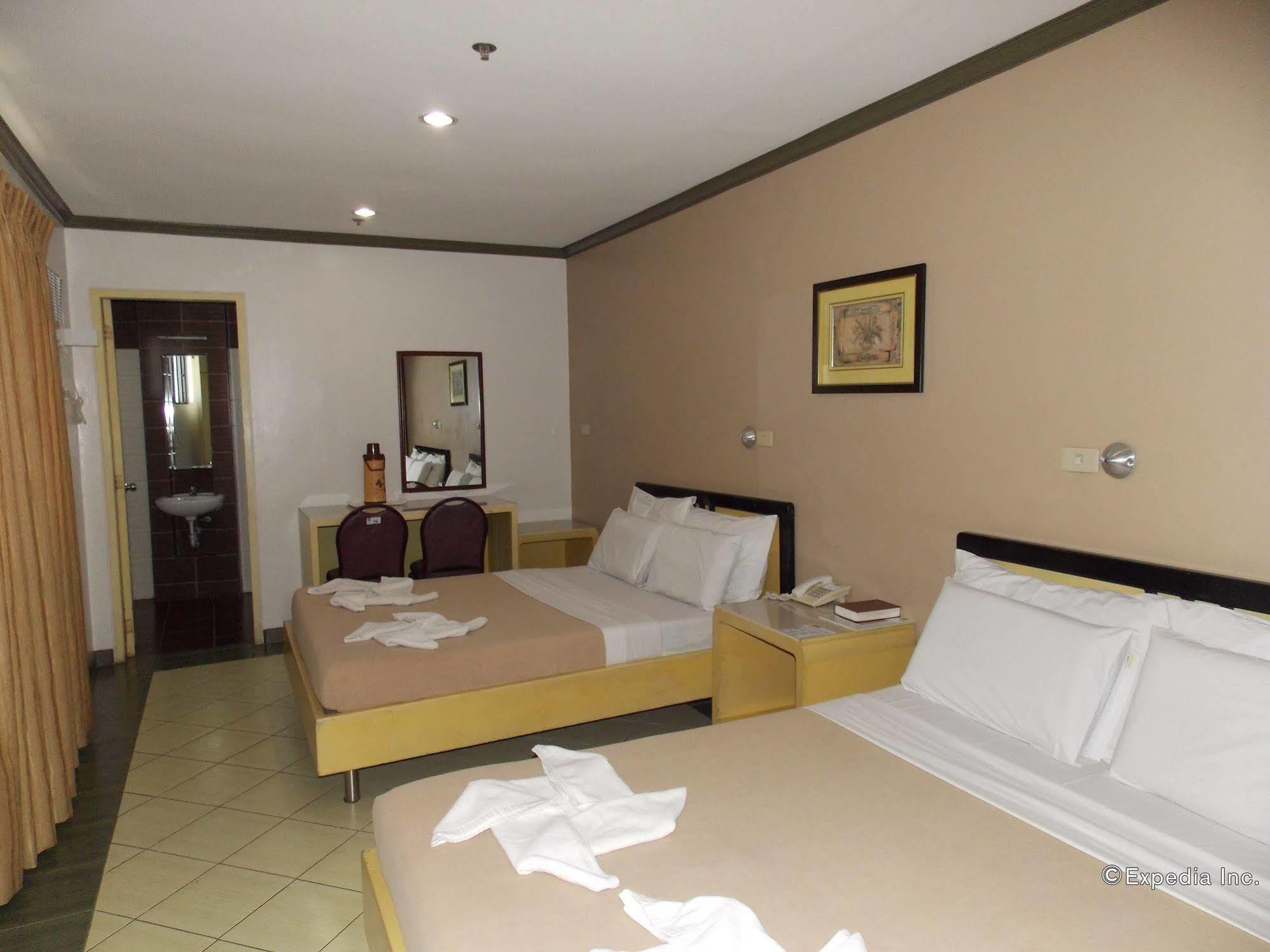 Riverside Inn Babuy Экстерьер фото