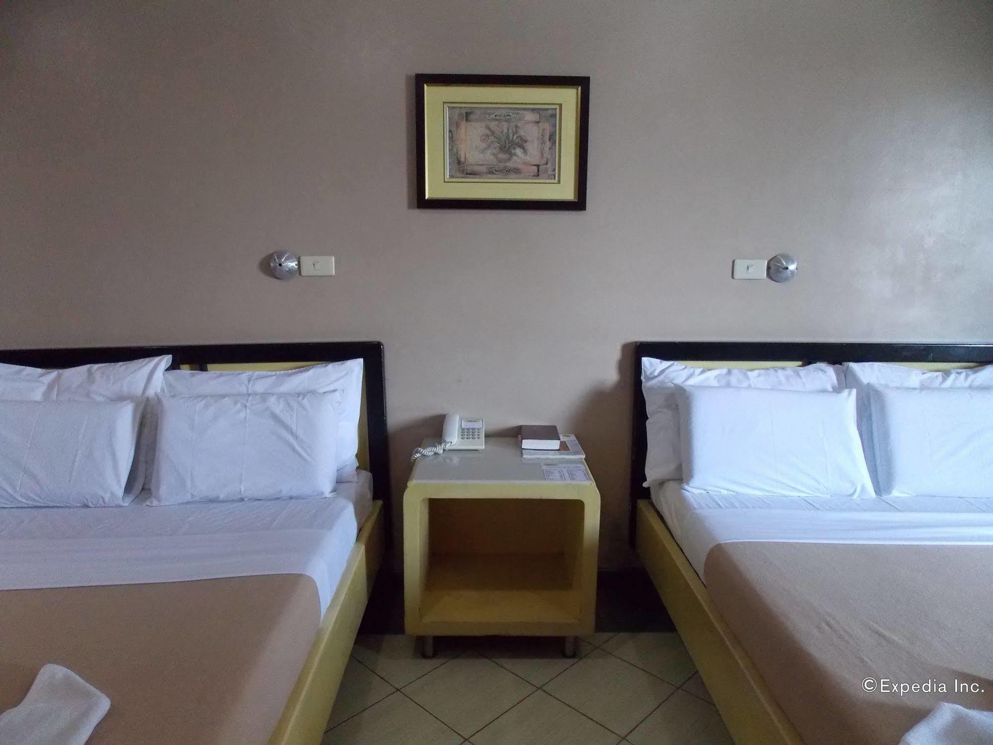 Riverside Inn Babuy Экстерьер фото